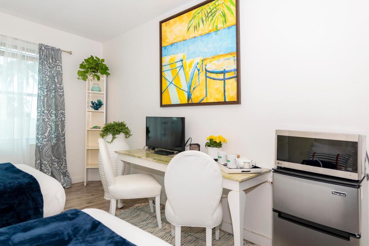 Miami Beach Suites & Bar Экстерьер фото