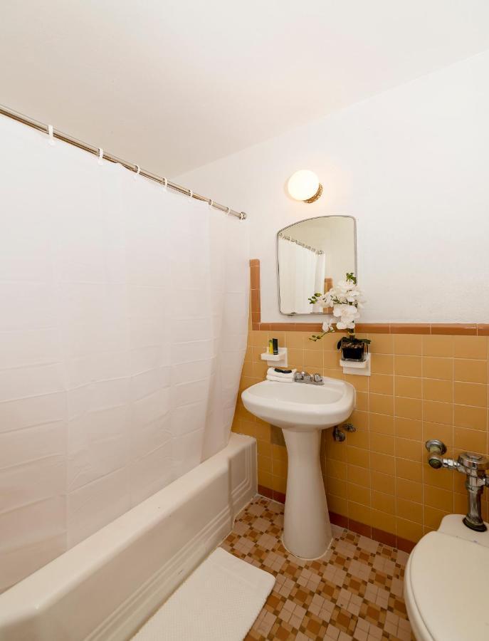 Miami Beach Suites & Bar Экстерьер фото